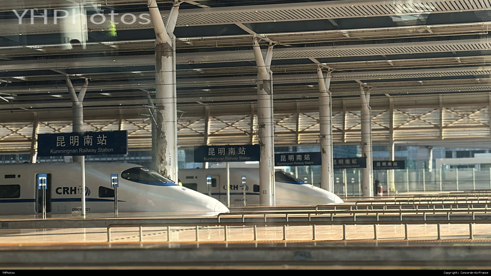 清晨的昆明南站