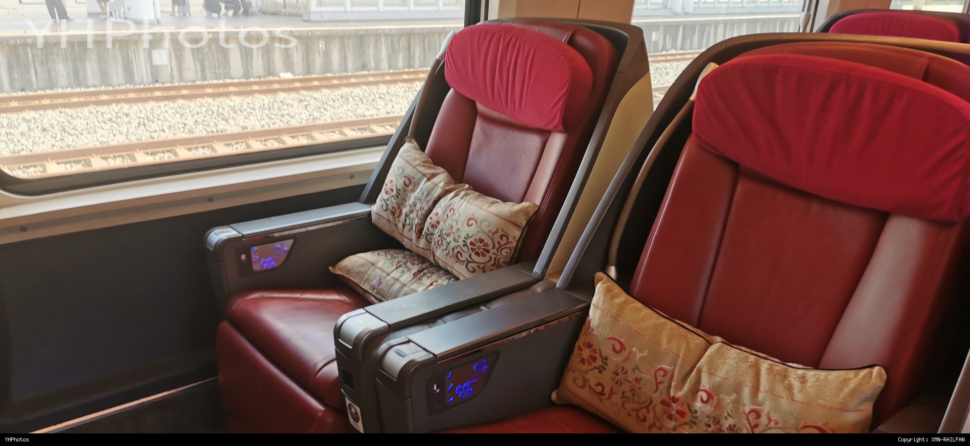 CRH380AL的商务舱